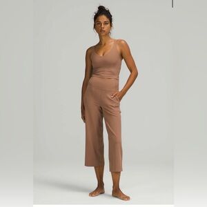 Lululemon Align Wide Leg Super-High-Rise Crop 23" in Cacao Size 4